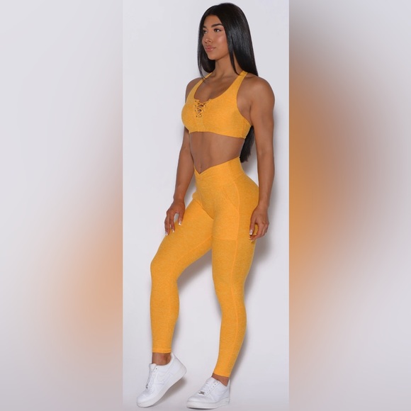 Bombshell Sportswear V-scrunch Leggings in Sunkissed - Medium - Picture 3 of 3